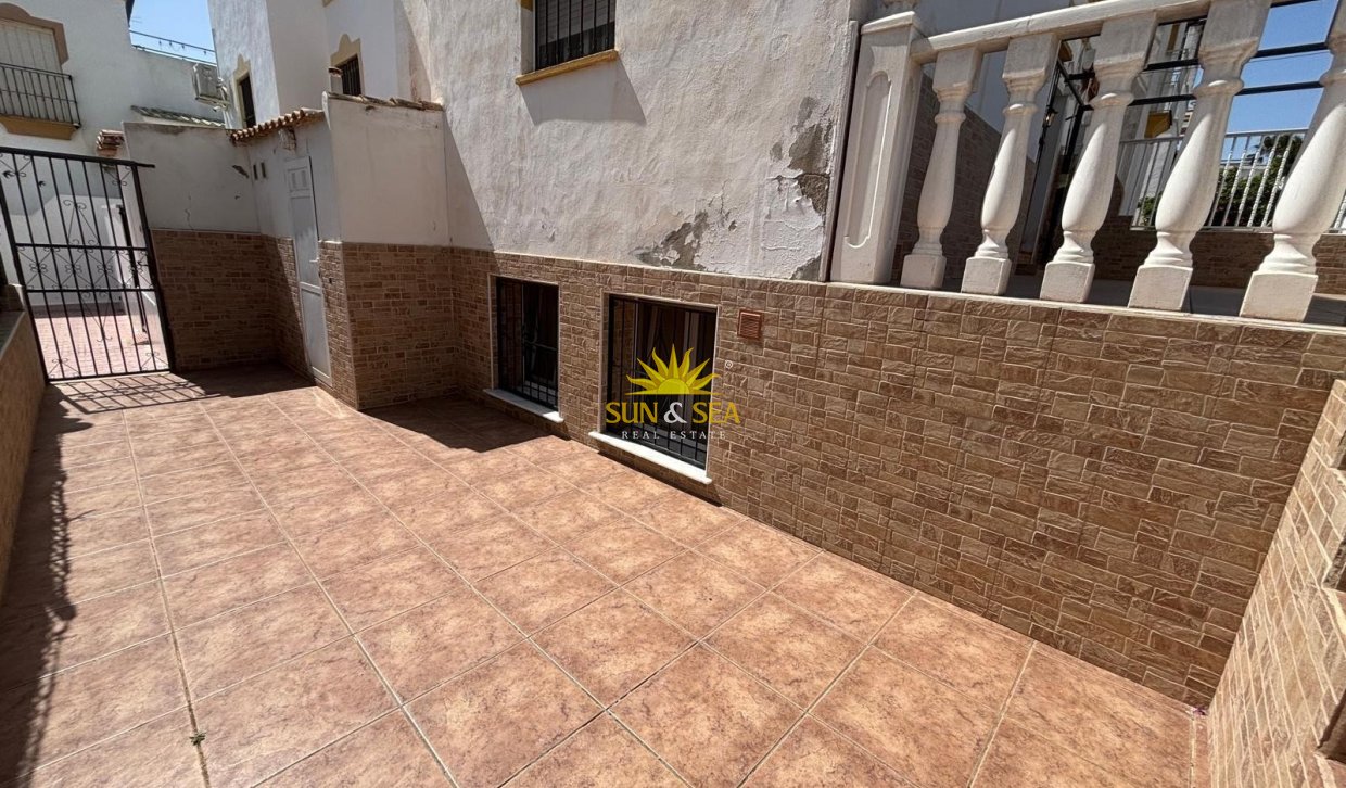 Wiederverkauf - Ground Floor - Orihuela - Los Balcones Y los Altos