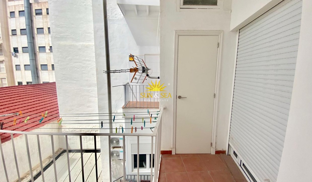 Wiederverkauf - Wohnung - Alicante (Alacant)