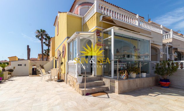 Wiederverkauf - Villa / Doppelhaushälfte - Orihuela Costa - La Regia