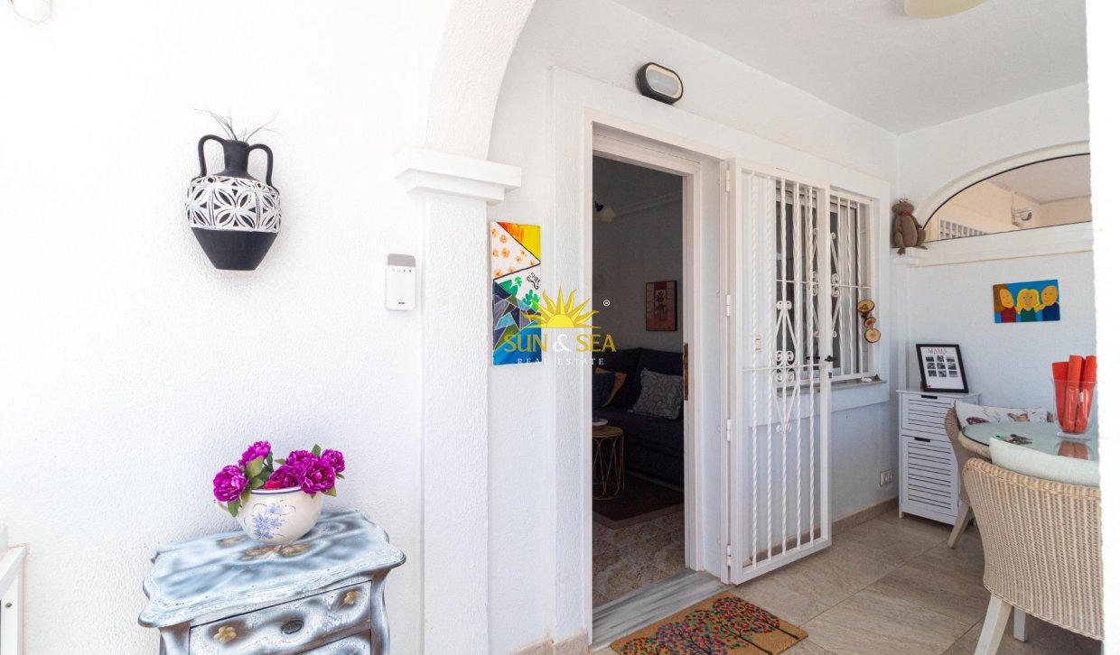 Wiederverkauf - Villa / Doppelhaushälfte - Orihuela Costa - La Regia