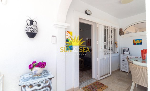 Wiederverkauf - Villa / Doppelhaushälfte - Orihuela Costa - La Regia