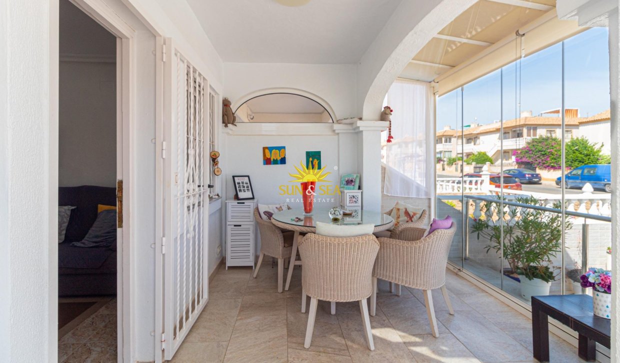 Wiederverkauf - Villa / Doppelhaushälfte - Orihuela Costa - La Regia