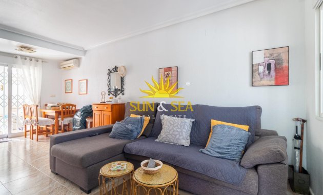 Wiederverkauf - Villa / Doppelhaushälfte - Orihuela Costa - La Regia