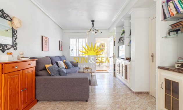 Wiederverkauf - Villa / Doppelhaushälfte - Orihuela Costa - La Regia