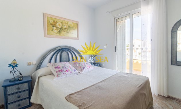 Wiederverkauf - Villa / Doppelhaushälfte - Orihuela Costa - La Regia
