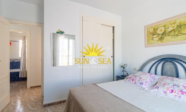 Wiederverkauf - Villa / Doppelhaushälfte - Orihuela Costa - La Regia