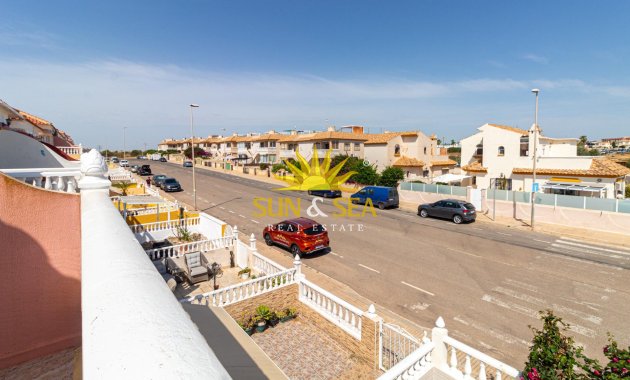 Wiederverkauf - Villa / Doppelhaushälfte - Orihuela Costa - La Regia
