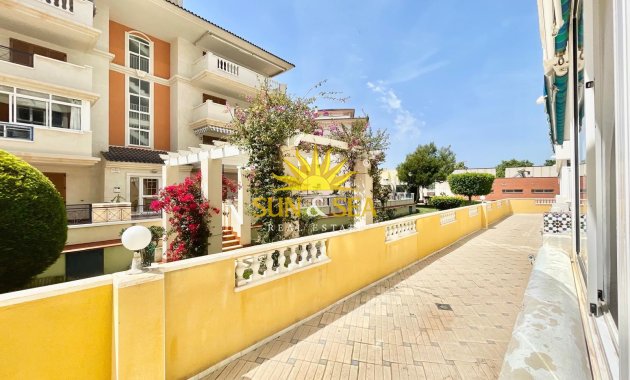 Resale - Studio apartment - Torrevieja - La Mata