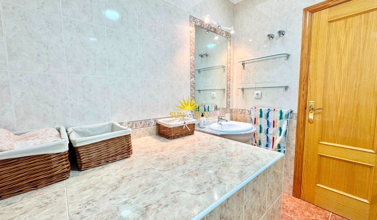 Kurzzeit-Vermietung - Ground Floor - Playa Paraiso
