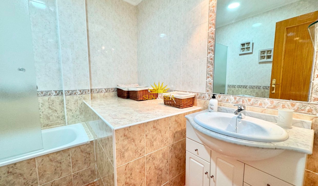 Kurzzeit-Vermietung - Ground Floor - Playa Paraiso