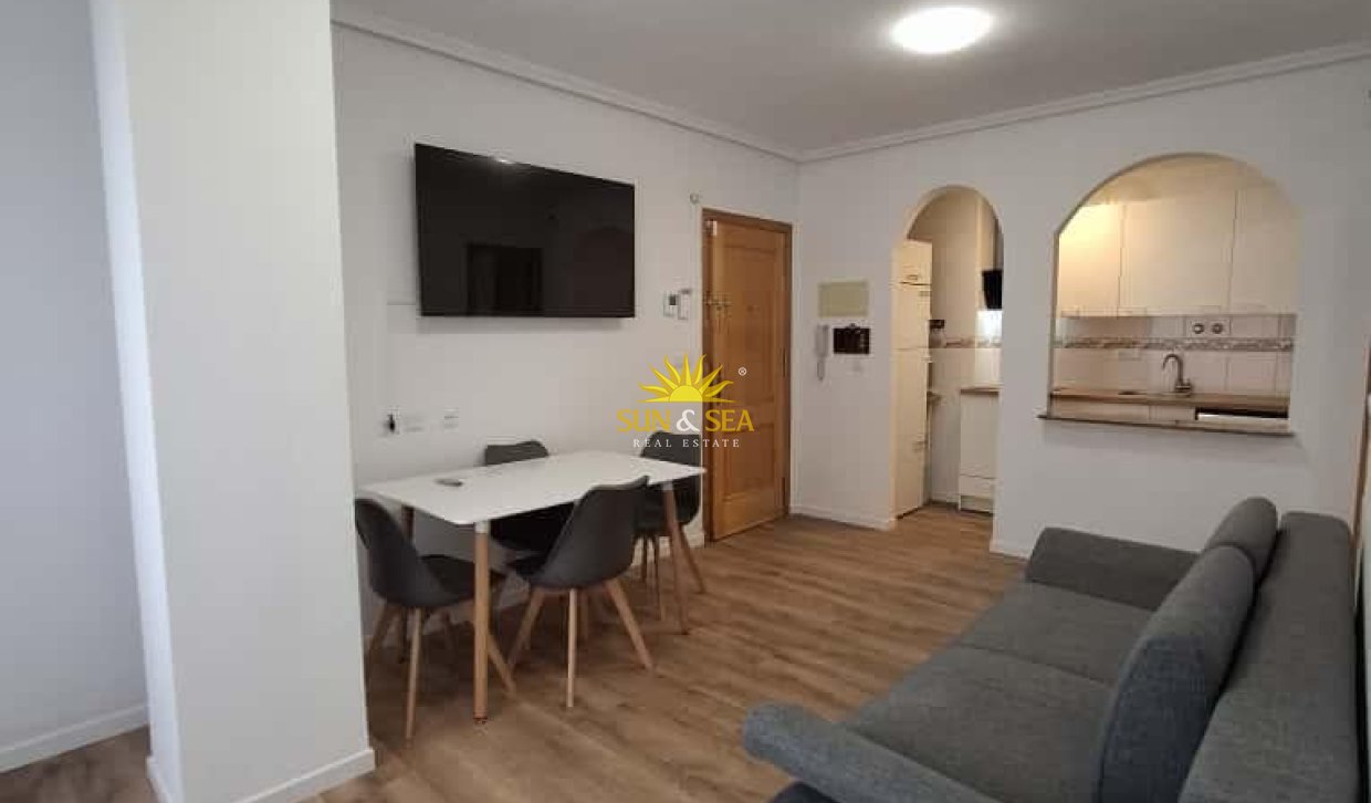 Alquiler a largo plazo - Apartamento - Torrevieja - torrevieja