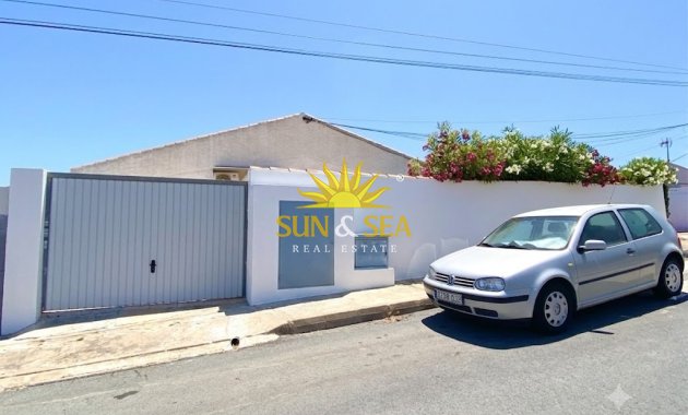 Alquiler a largo plazo - Chalet - Torrevieja - torrevieja