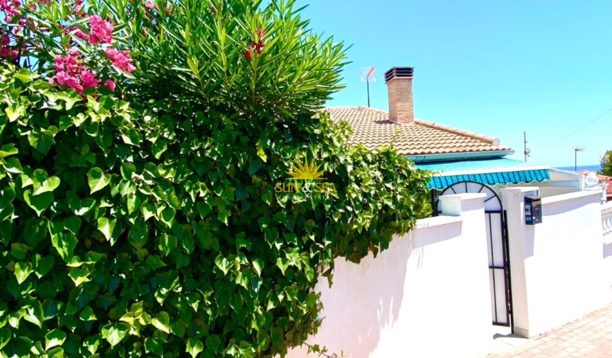 Alquiler a largo plazo - Chalet - Torrevieja - torrevieja