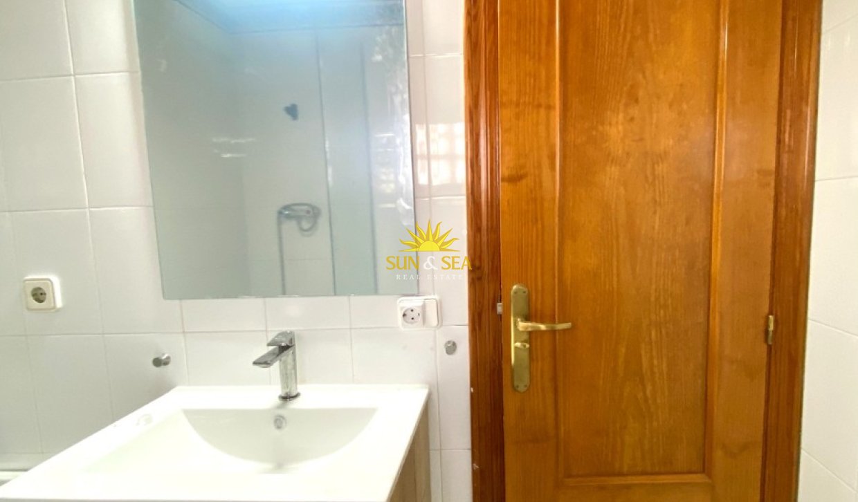 Alquiler a largo plazo - Chalet - Torrevieja - torrevieja