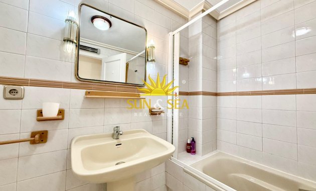 Alquiler a largo plazo - Apartamento - Torrevieja - torrevieja
