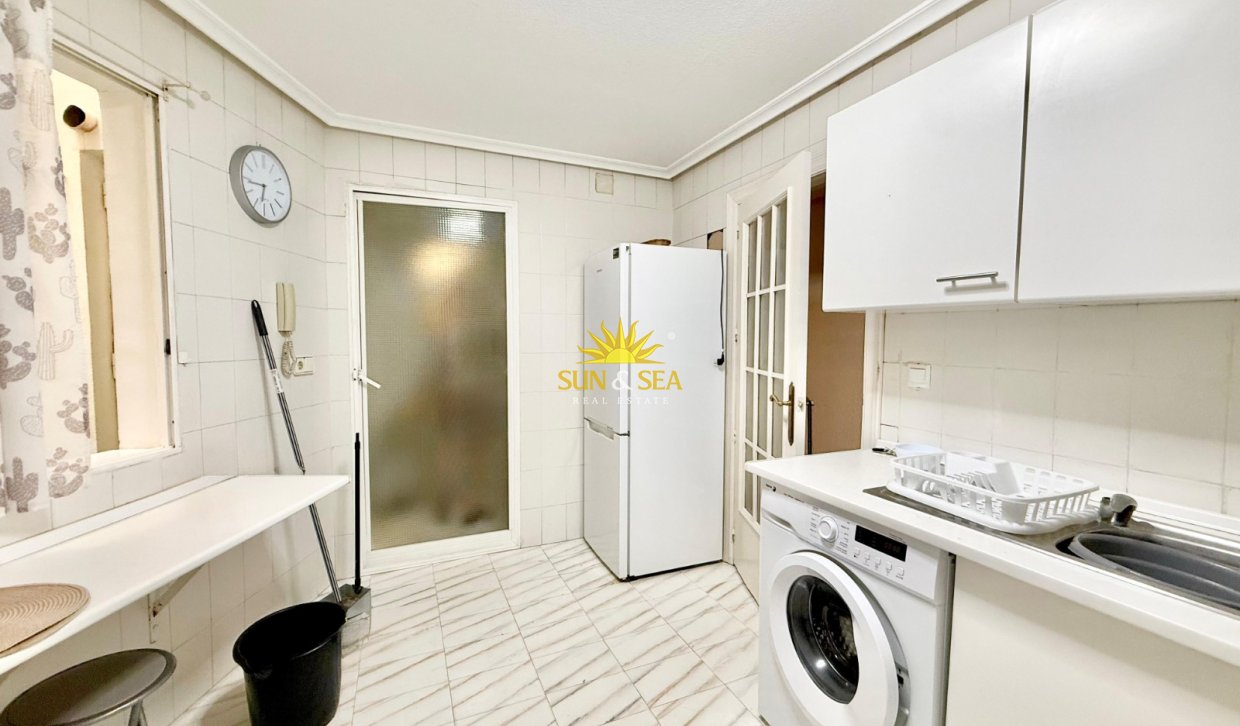Alquiler a largo plazo - Apartamento - Torrevieja - torrevieja