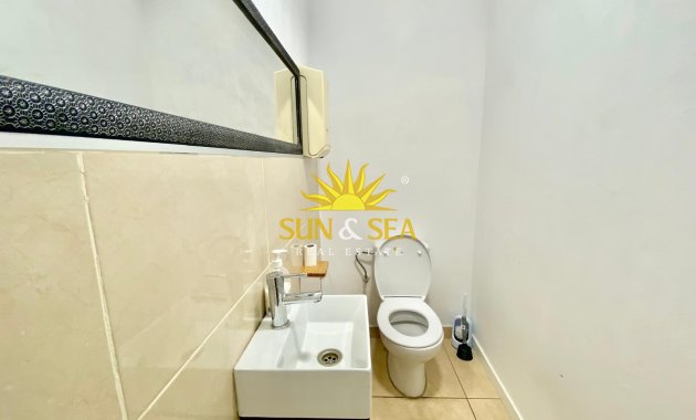 Reventa - Comercial - Torrevieja - torrevieja