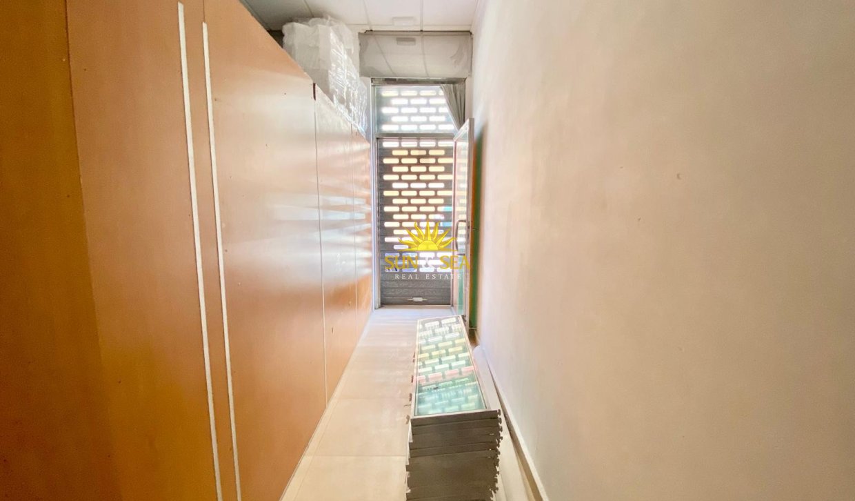 Reventa - Comercial - Torrevieja - torrevieja