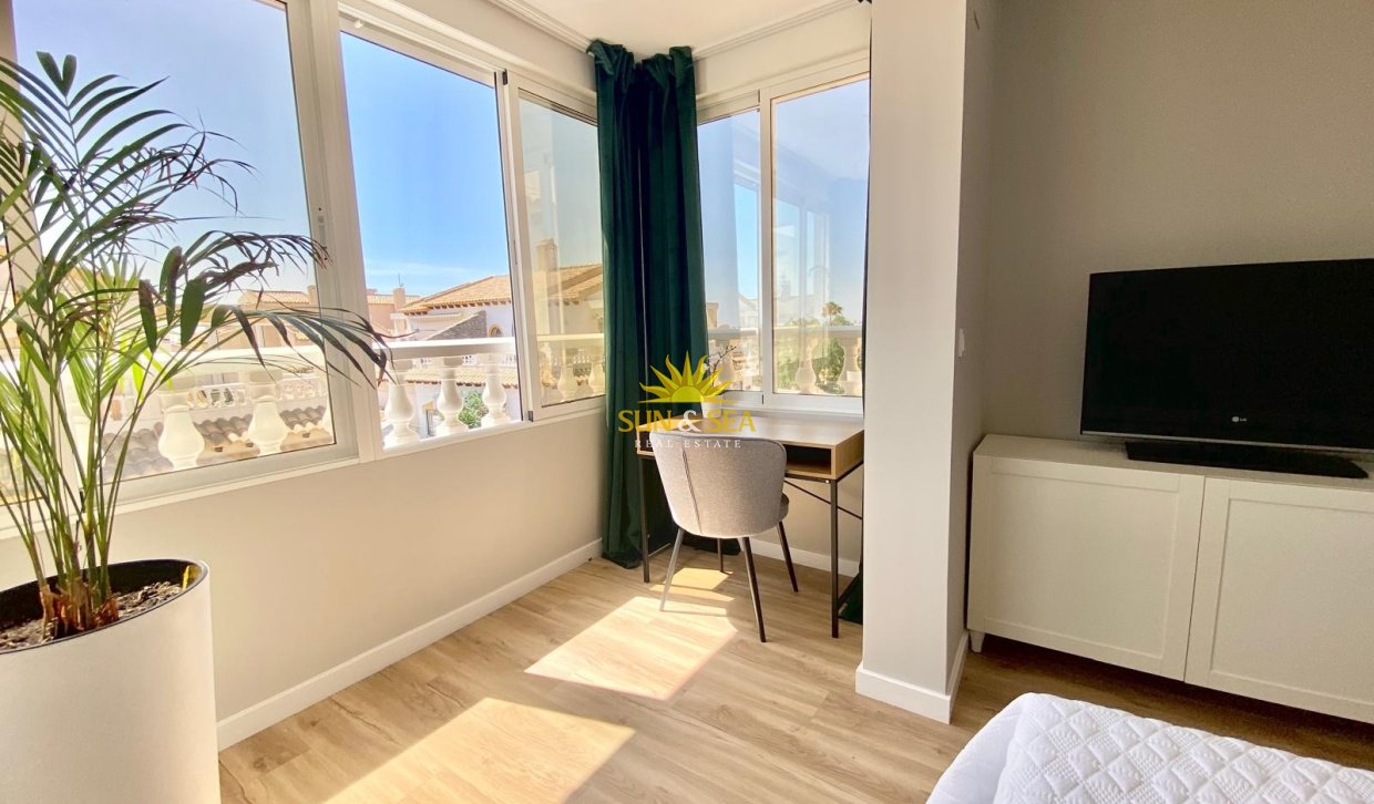 Reventa - Chalet adosado - Orihuela Costa - Los Altos