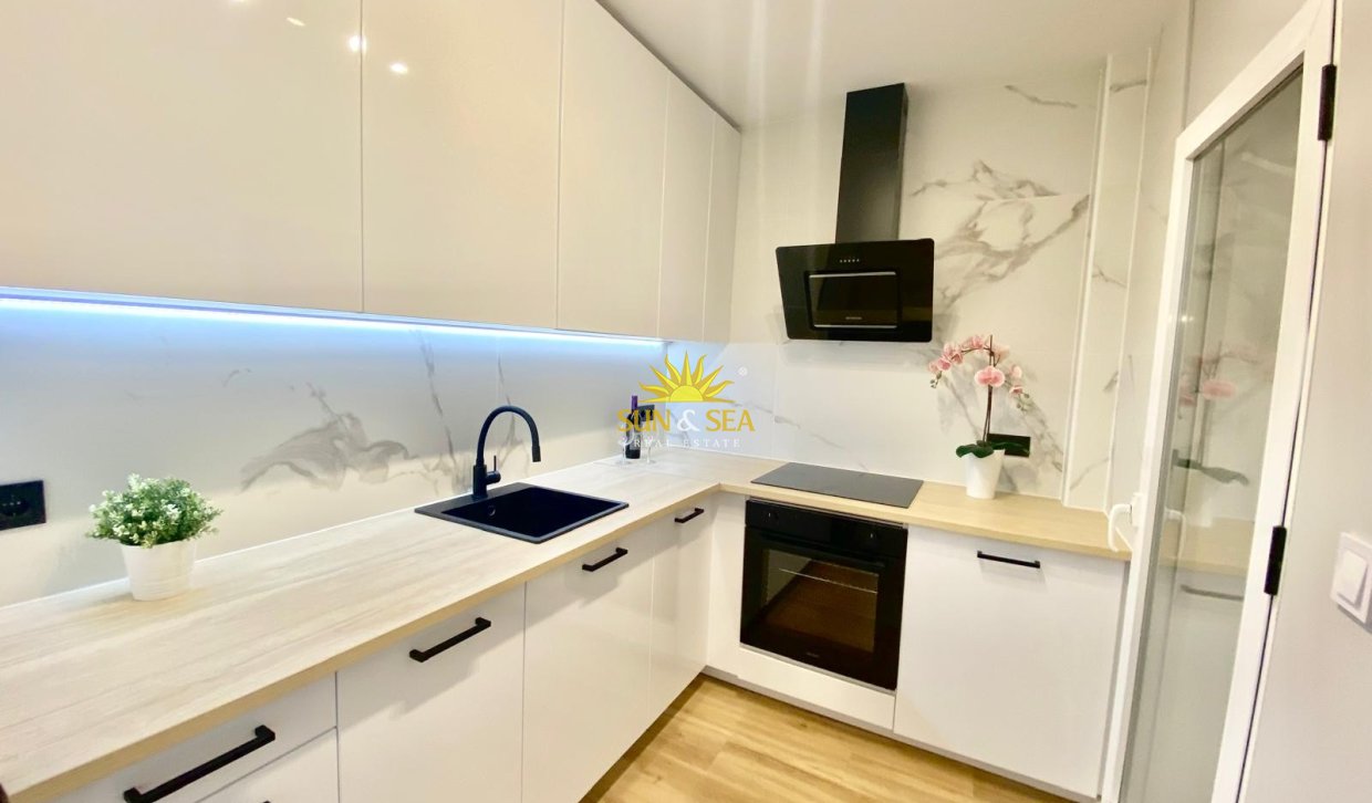 Reventa - Chalet adosado - Orihuela Costa - Los Altos