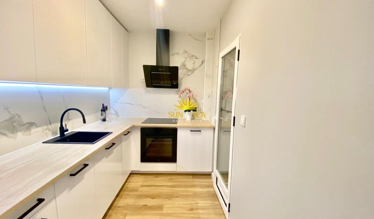 Reventa - Chalet adosado - Orihuela Costa - Los Altos