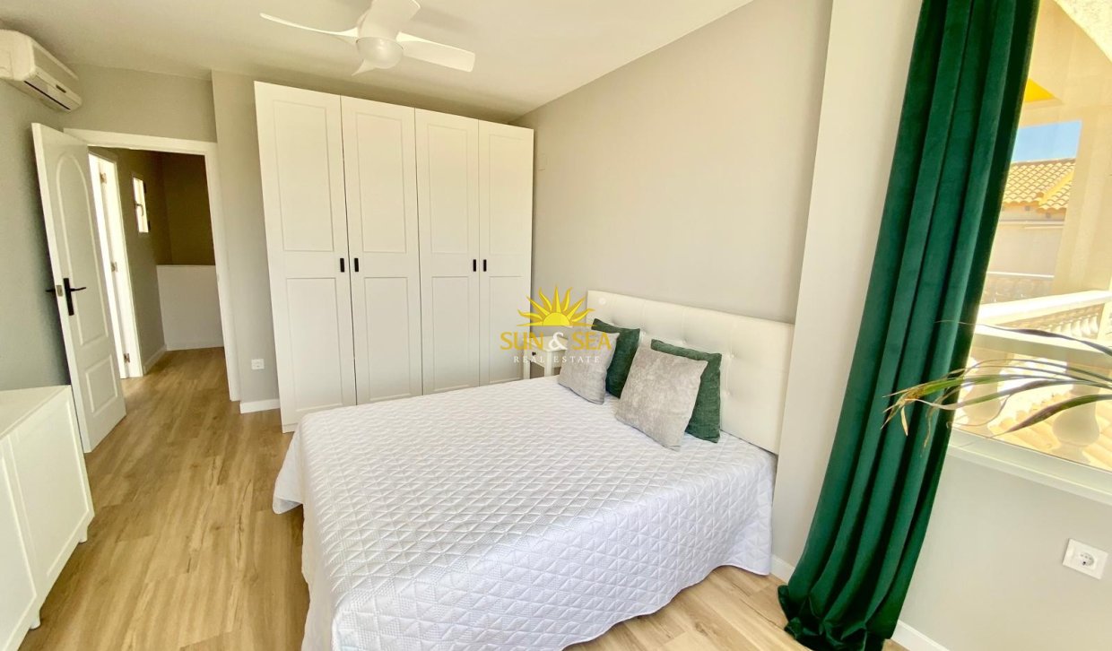 Reventa - Chalet adosado - Orihuela Costa - Los Altos