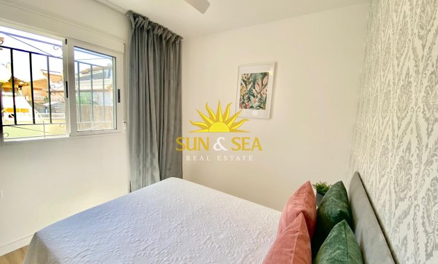 Reventa - Chalet adosado - Orihuela Costa - Los Altos