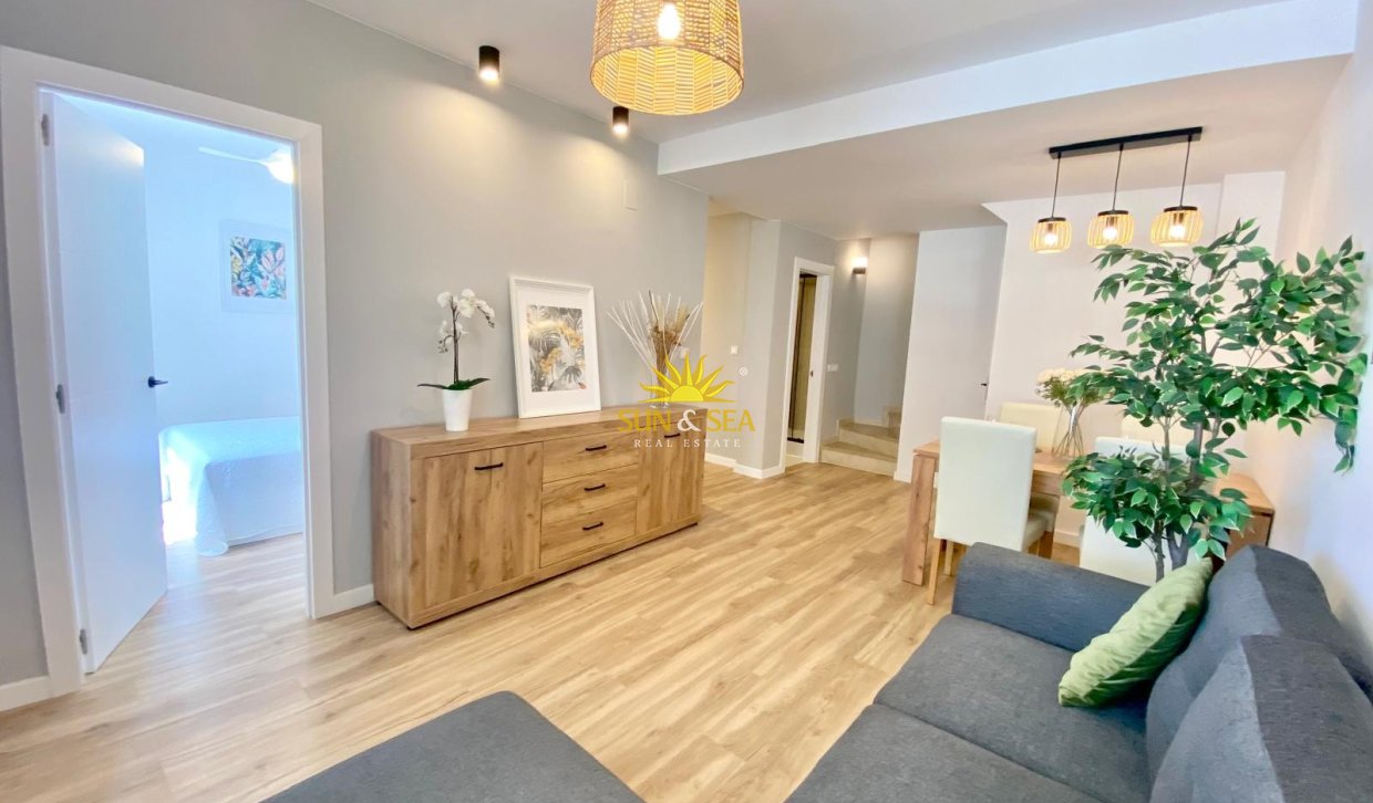 Reventa - Chalet adosado - Orihuela Costa - Los Altos