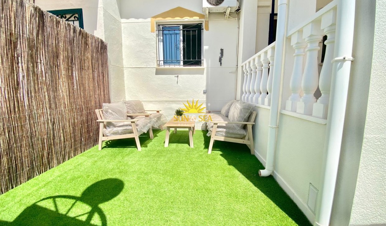 Reventa - Chalet adosado - Orihuela Costa - Los Altos