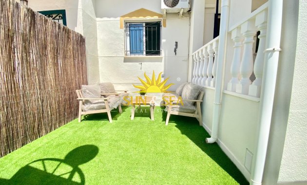 Reventa - Chalet adosado - Orihuela Costa - Los Altos