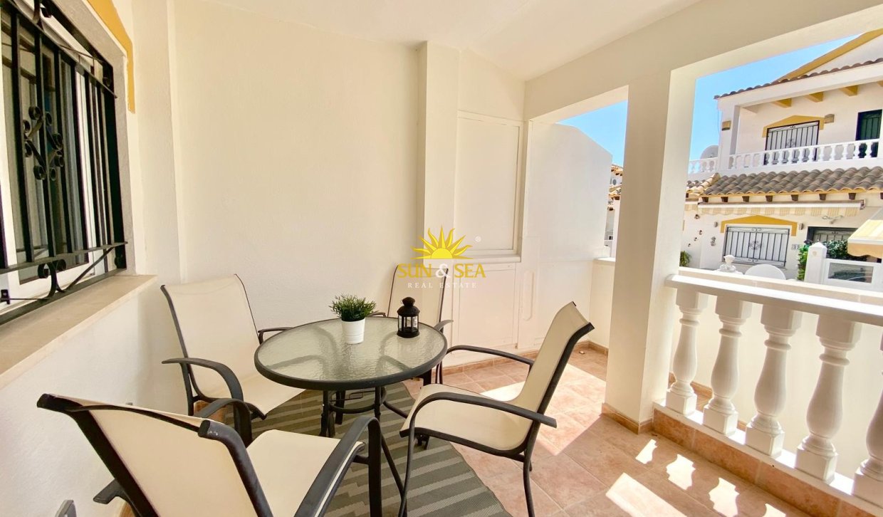 Reventa - Chalet adosado - Orihuela Costa - Los Altos