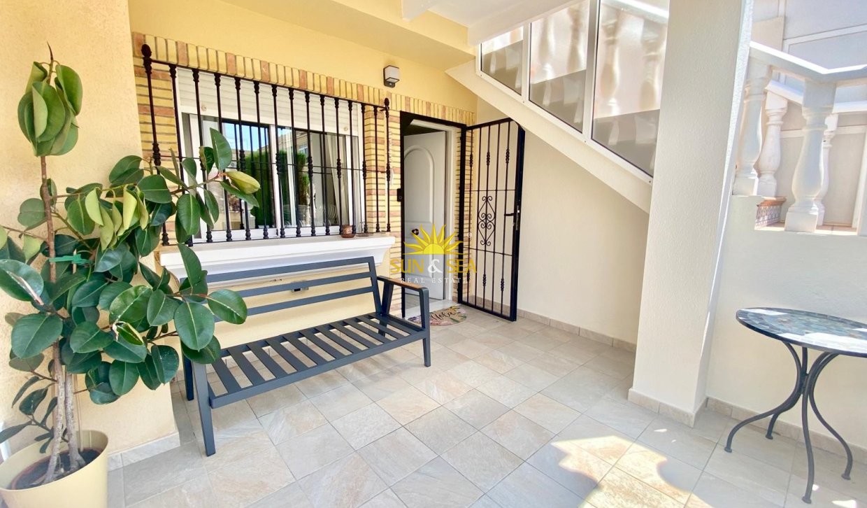 Reventa - Chalet adosado - Orihuela Costa - Villamartín