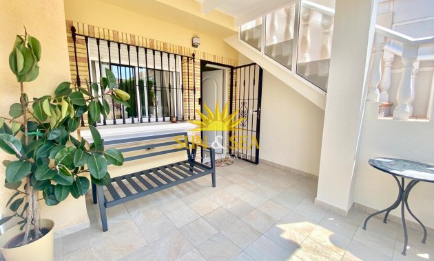 Reventa - Chalet adosado - Orihuela Costa - Villamartín