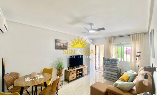 Reventa - Chalet adosado - Orihuela Costa - Villamartín