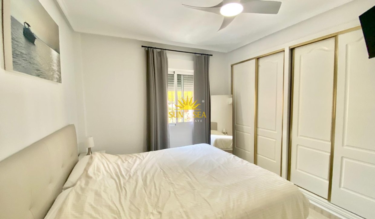 Reventa - Chalet adosado - Orihuela Costa - Villamartín