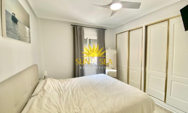 Reventa - Chalet adosado - Orihuela Costa - Villamartín