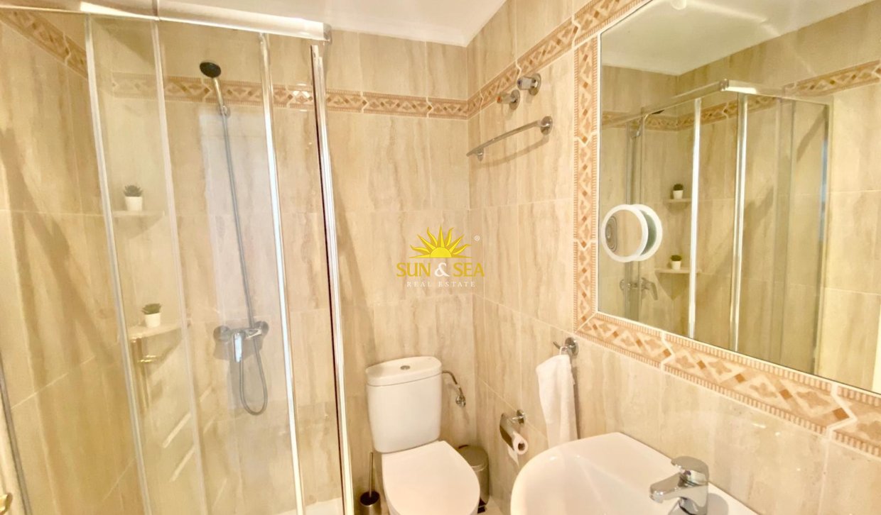 Reventa - Chalet adosado - Orihuela Costa - Villamartín