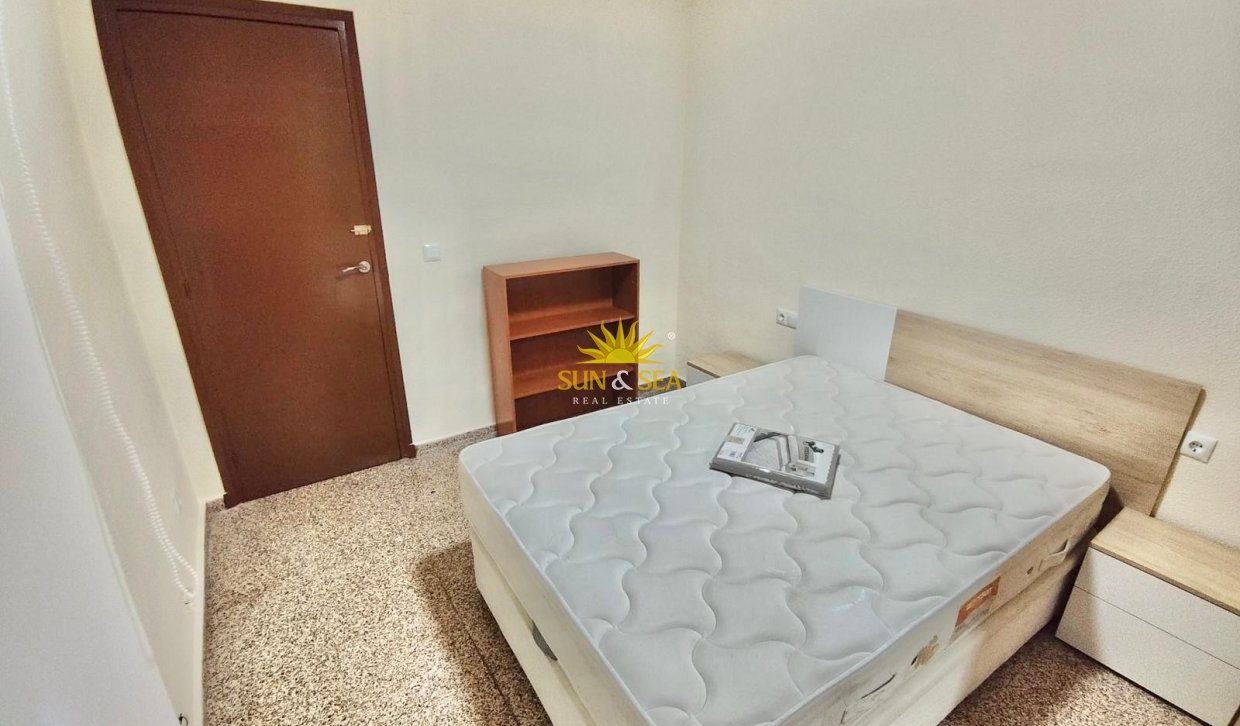Alquiler a largo plazo - Apartamento - Almoradí
