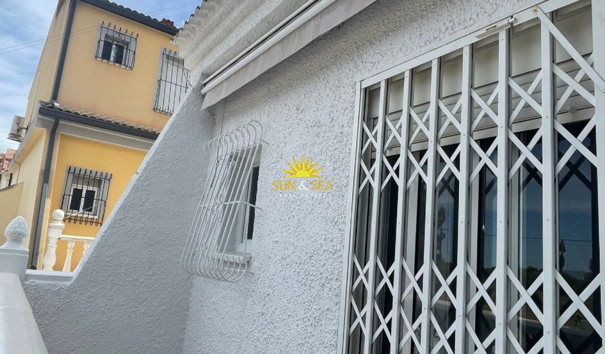Alquiler a largo plazo - Chalet - San Fulgencio