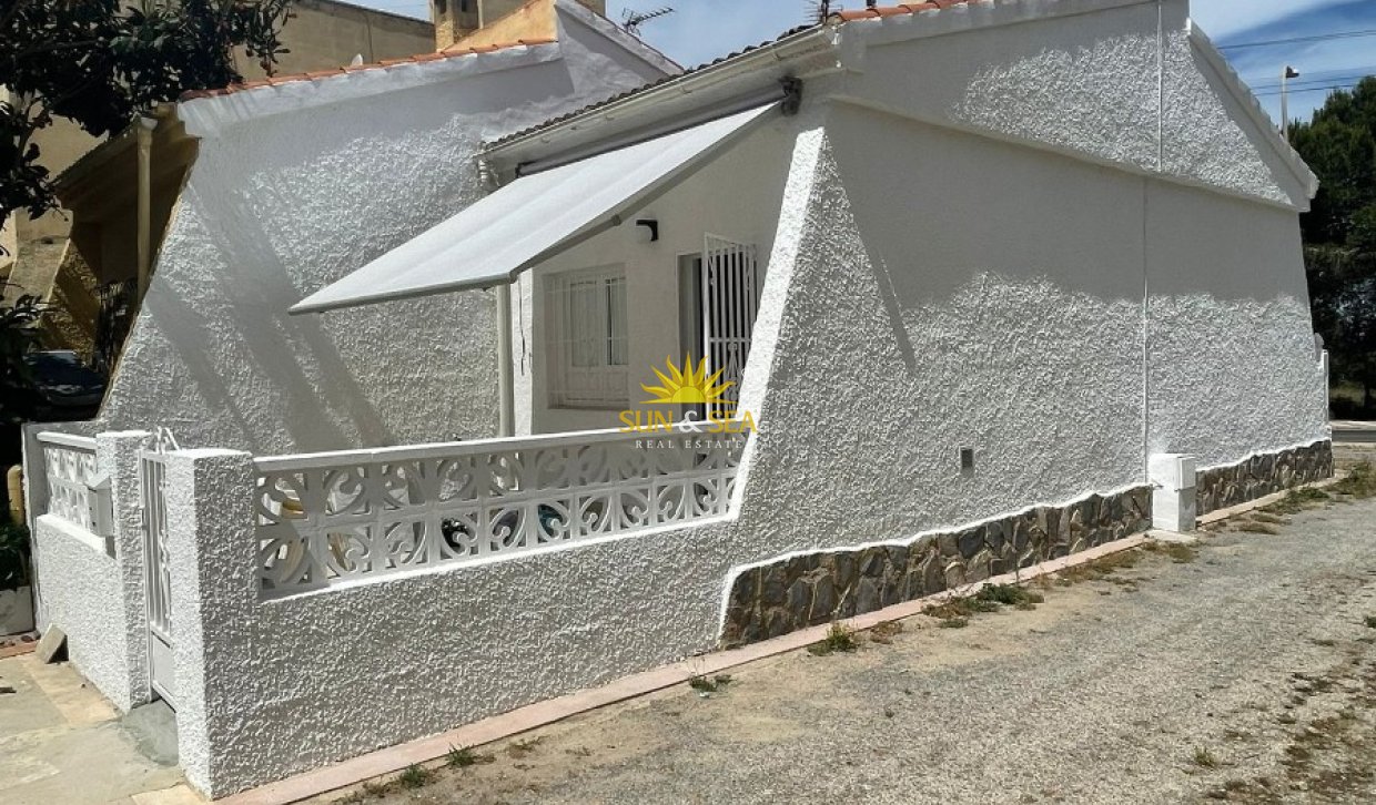 Alquiler a largo plazo - Chalet - San Fulgencio