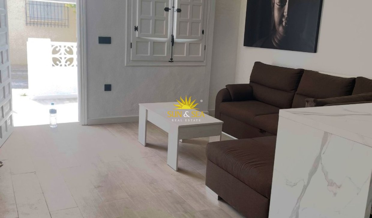Alquiler a largo plazo - Chalet - San Fulgencio
