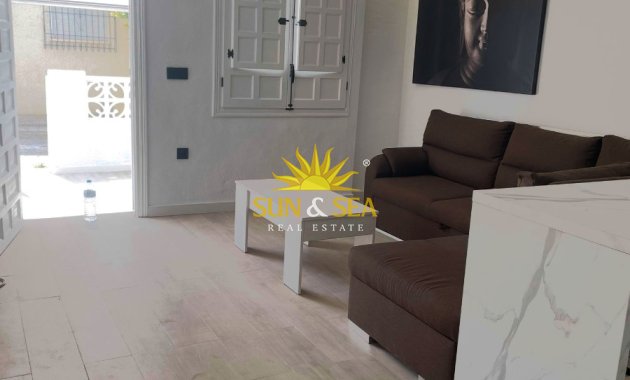Alquiler a largo plazo - Chalet - San Fulgencio