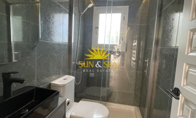Alquiler a largo plazo - Chalet - San Fulgencio