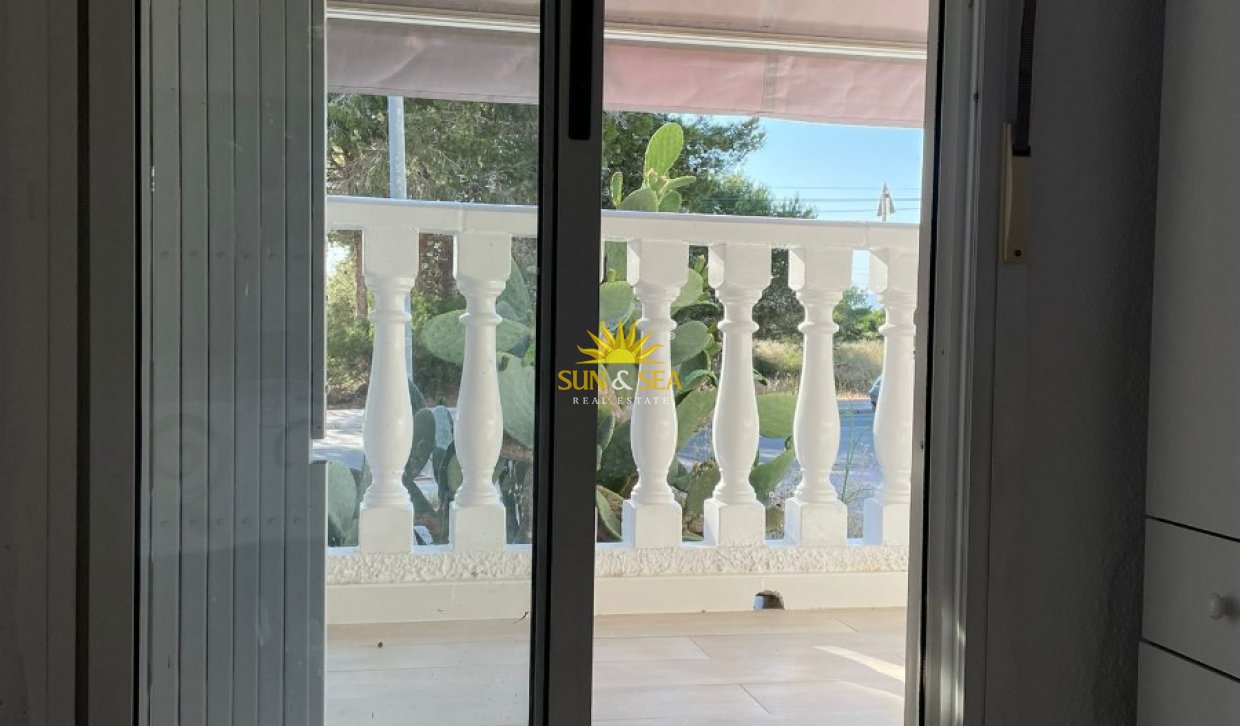 Alquiler a largo plazo - Chalet - San Fulgencio