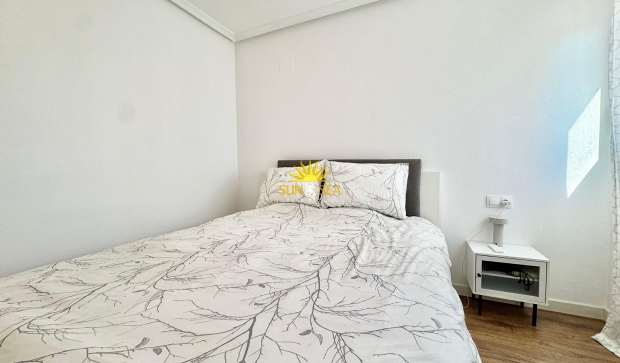 Alquiler a largo plazo - Apartamento - Torrevieja - torrevieja