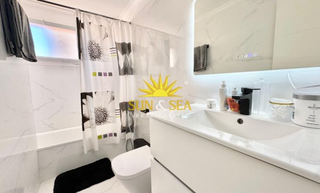 Alquiler a largo plazo - Apartamento - Torrevieja - torrevieja