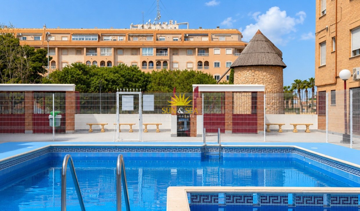 Revente - Appartement - Torrevieja - Centro