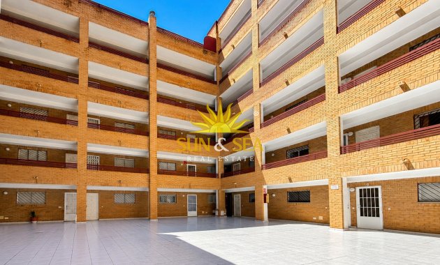 Revente - Appartement - Torrevieja - Centro