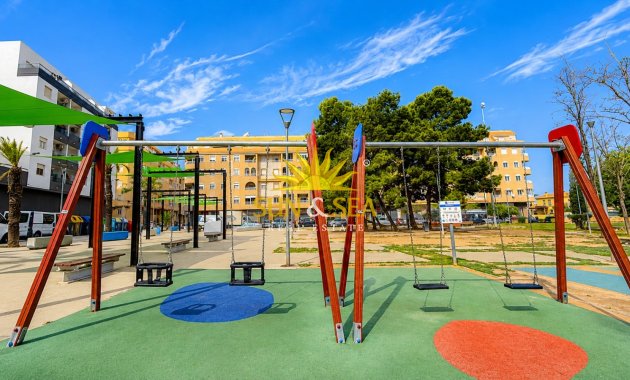 Revente - Appartement - Torrevieja - Centro