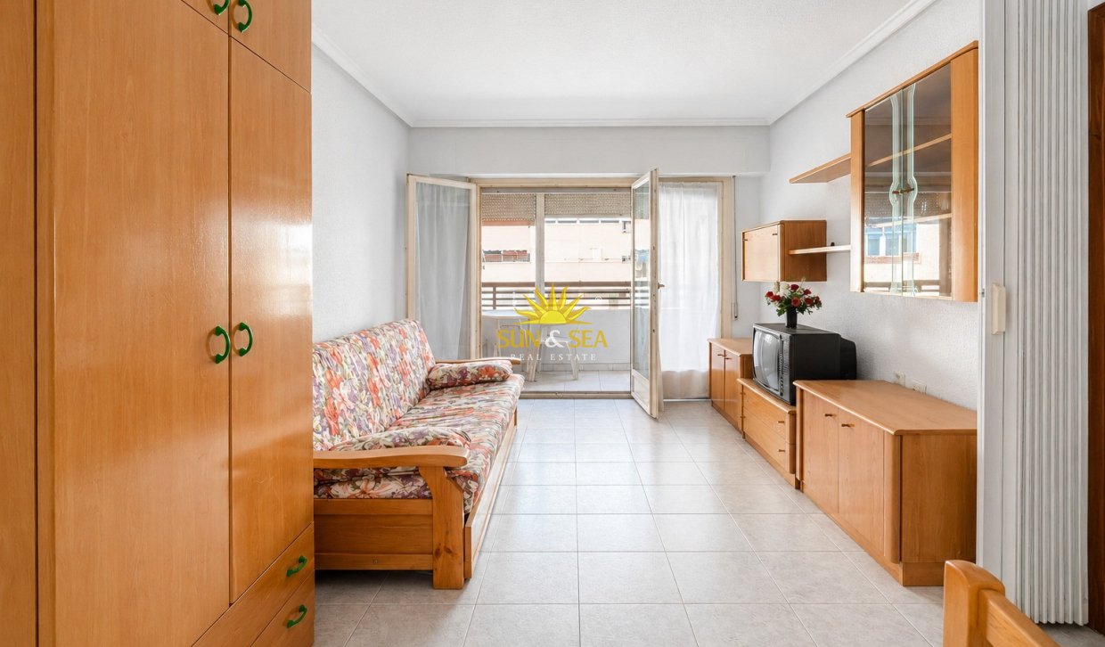 Revente - Appartement - Torrevieja - Centro